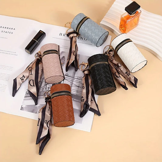 Lippenstift-Etui zum Anhängen mit Tuch
