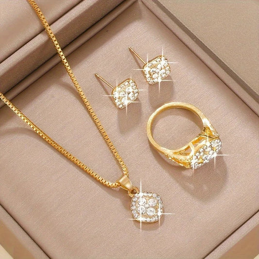 Set mit Halskette, Ring und passenden Ohrringe, mit funkelnden Steinen